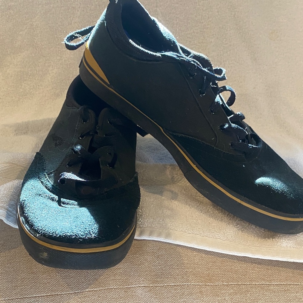 Puma Black and Gold Sneakers for Men